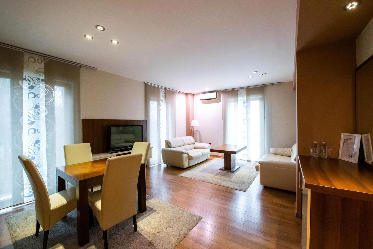 Hotel Vila Ekaterina Vakarel Dış mekan fotoğraf