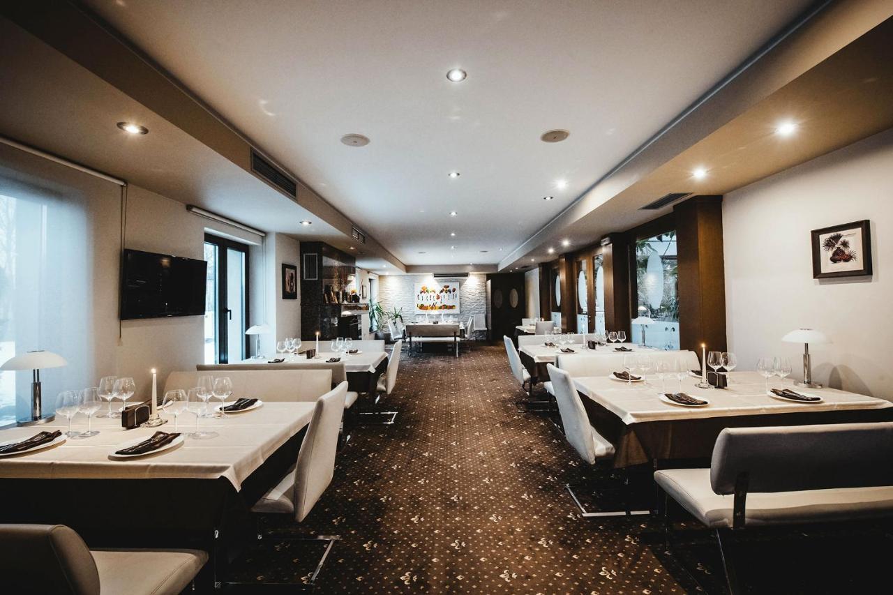 Hotel Vila Ekaterina Vakarel Dış mekan fotoğraf